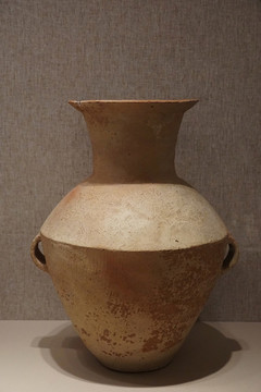 雙耳素陶壺