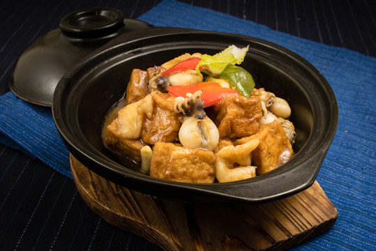八爪魚豆腐煲