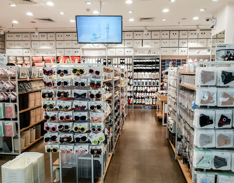 家居用品店百貨