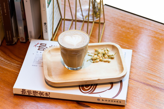 茉莉拿鐵