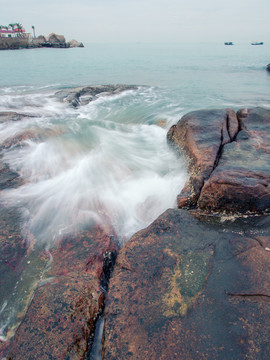 海浪礁石