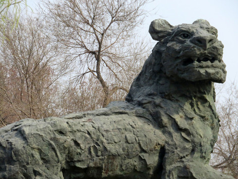獅子雕塑