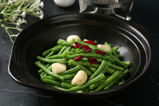 砂鍋干煸豆角