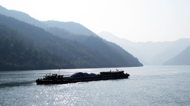 富春江山水