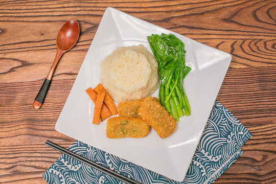 炸鱈魚飯