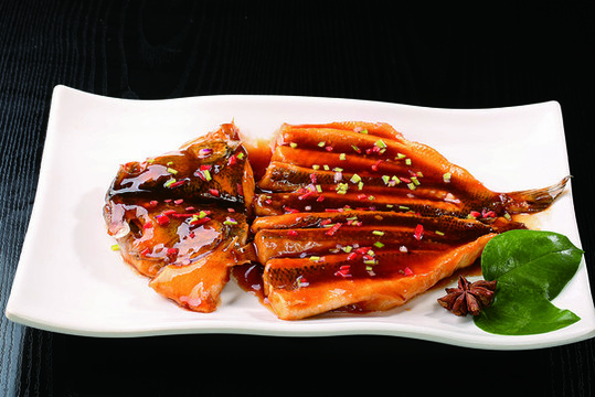 醬燒魚(yú)