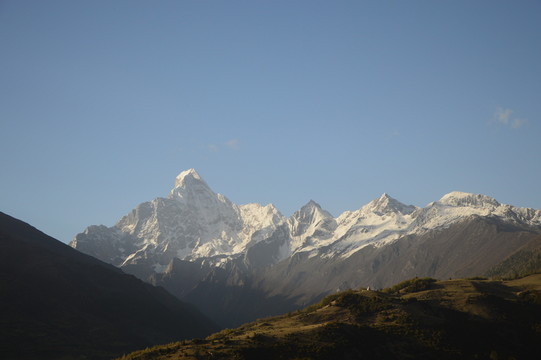 四姑娘山