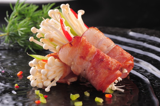 培根金針菇卷