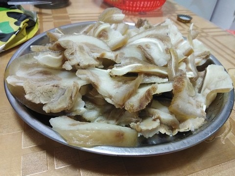 白切豬耳朵
