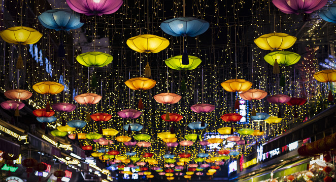 桂林西街房屋中式夜景燈光燈籠