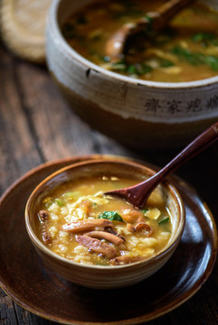 饞嘴魷魚疙瘩湯