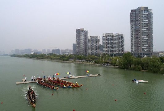 龍舟比賽