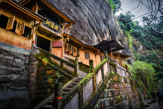青城山朝陽洞