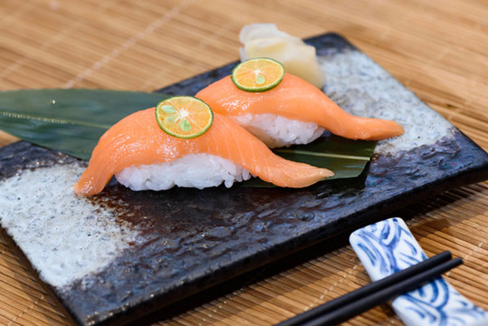 三文魚手握