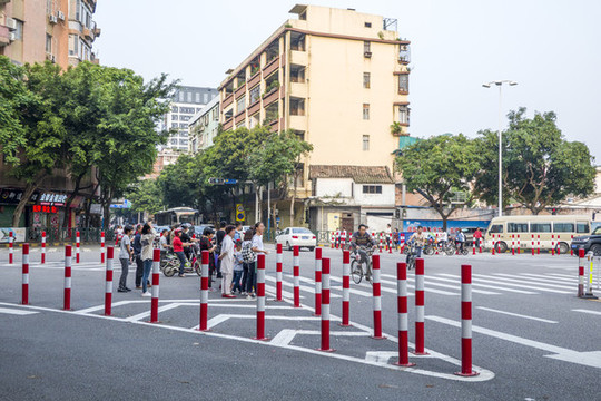 路口安全區(qū)