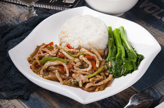 榨菜肉絲飯