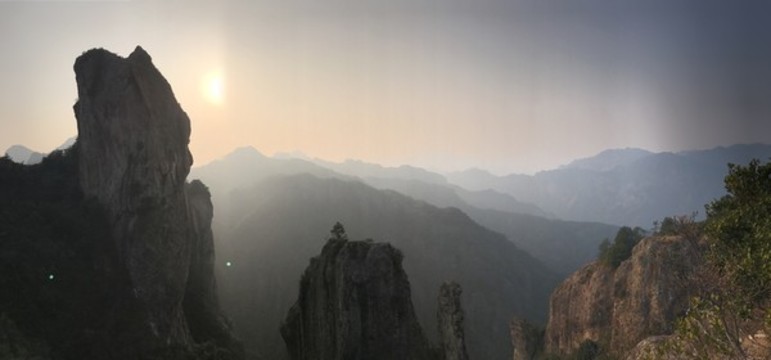 懸崖峭壁