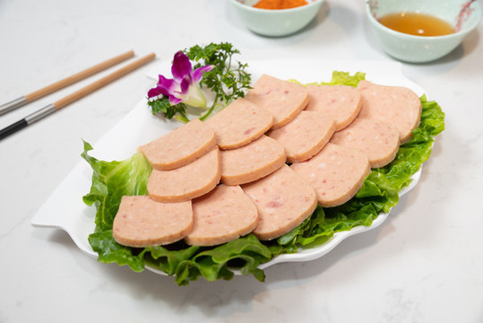 梅林午餐肉