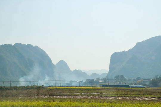 農(nóng)村炊煙