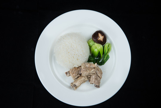 排骨飯