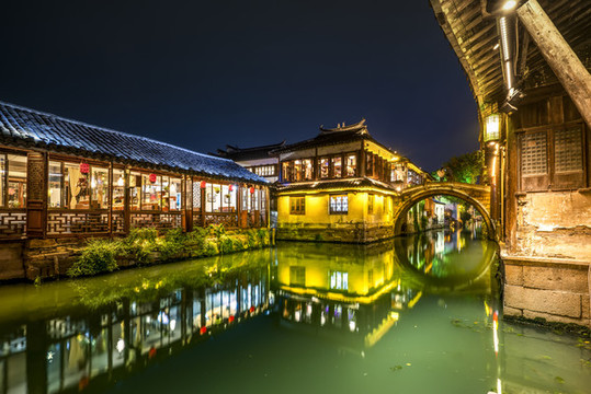 周莊古鎮(zhèn)夜景