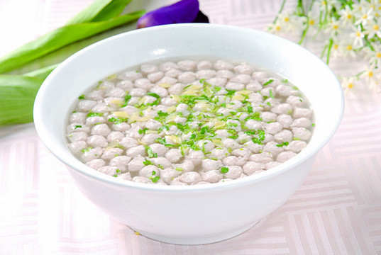 生汆丸子湯