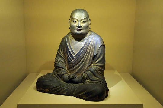 日本木胎著色大師坐像