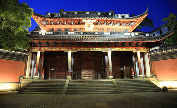 岳王廟
