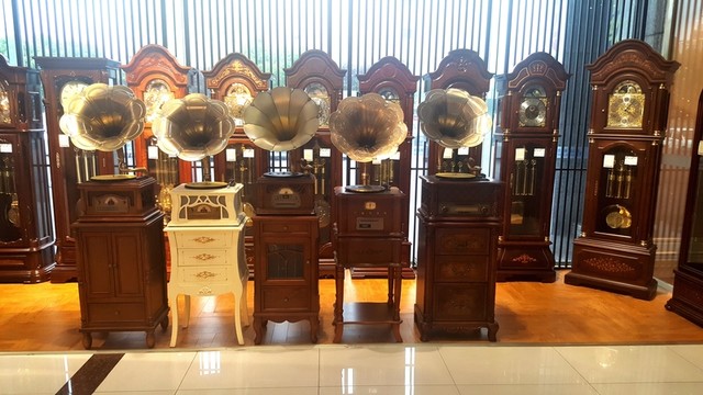 仿古音樂留聲機(jī)