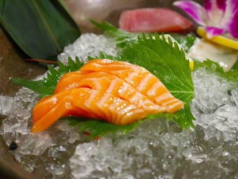 三文魚刺身