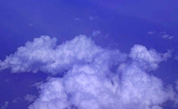 航拍天空