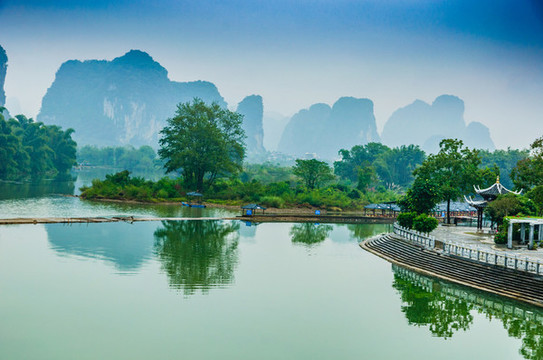 遇龍河風(fēng)光