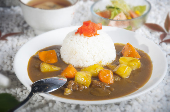 咖喱土豆牛腩飯