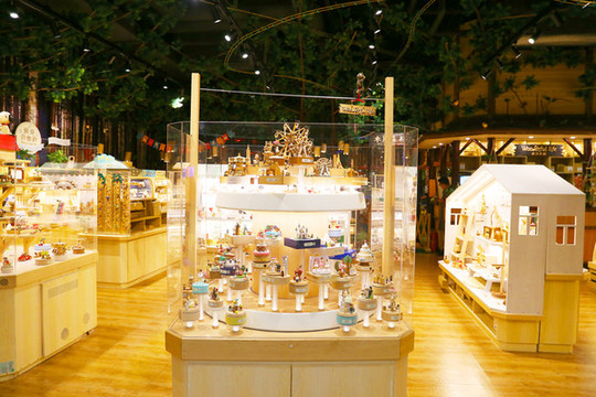 玩具精品店