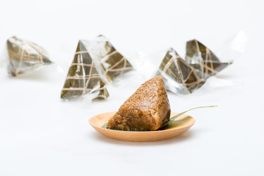 傳統(tǒng)蛋黃鮮肉粽