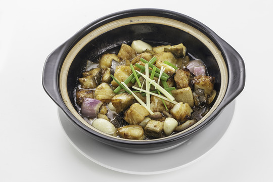 魚(yú)塊茄子煲