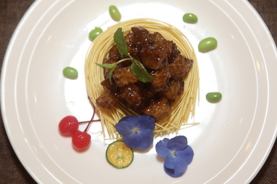 秘制脆椒肉