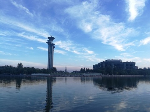 奧林匹克塔
