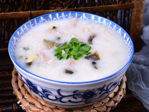 皮蛋瘦肉粥