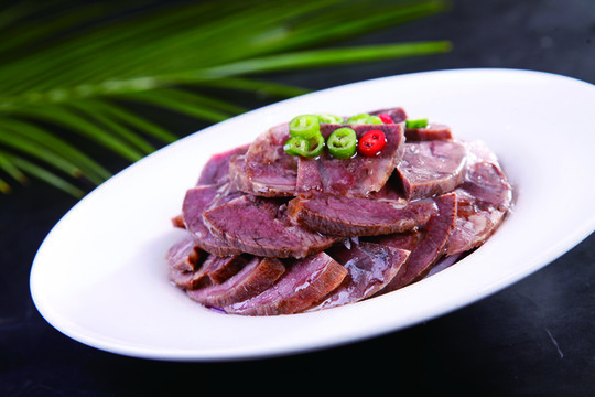 大塊鮮椒牛腱