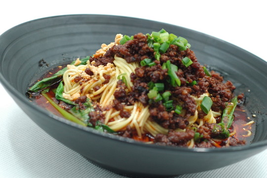 鹵肉拉面