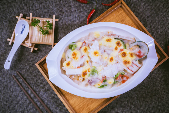 芝士海鮮焗飯