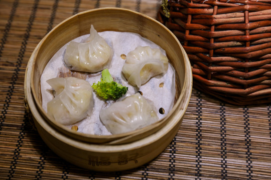 蒸粉餃