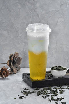 綠茶雪頂