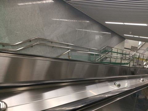 地鐵電梯
