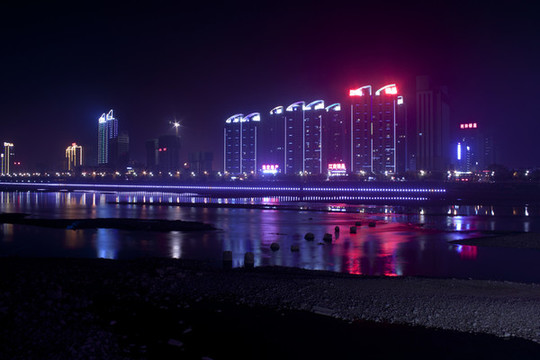 江邊夜景