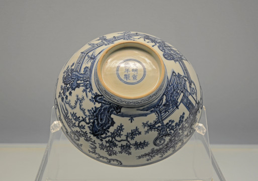 青花瓷碗