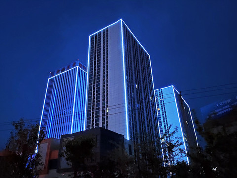 樓體照明