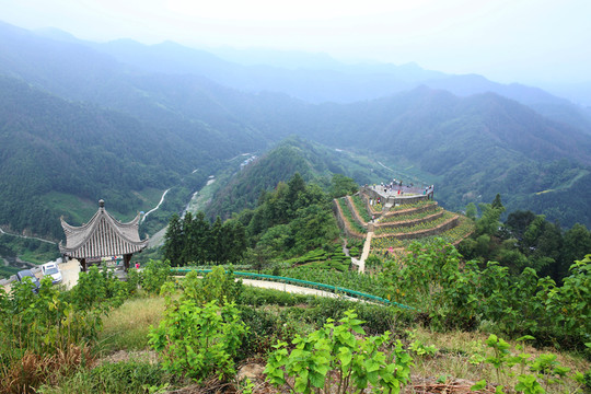 石潭