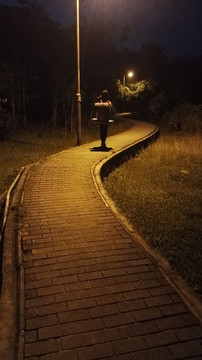 夜行人